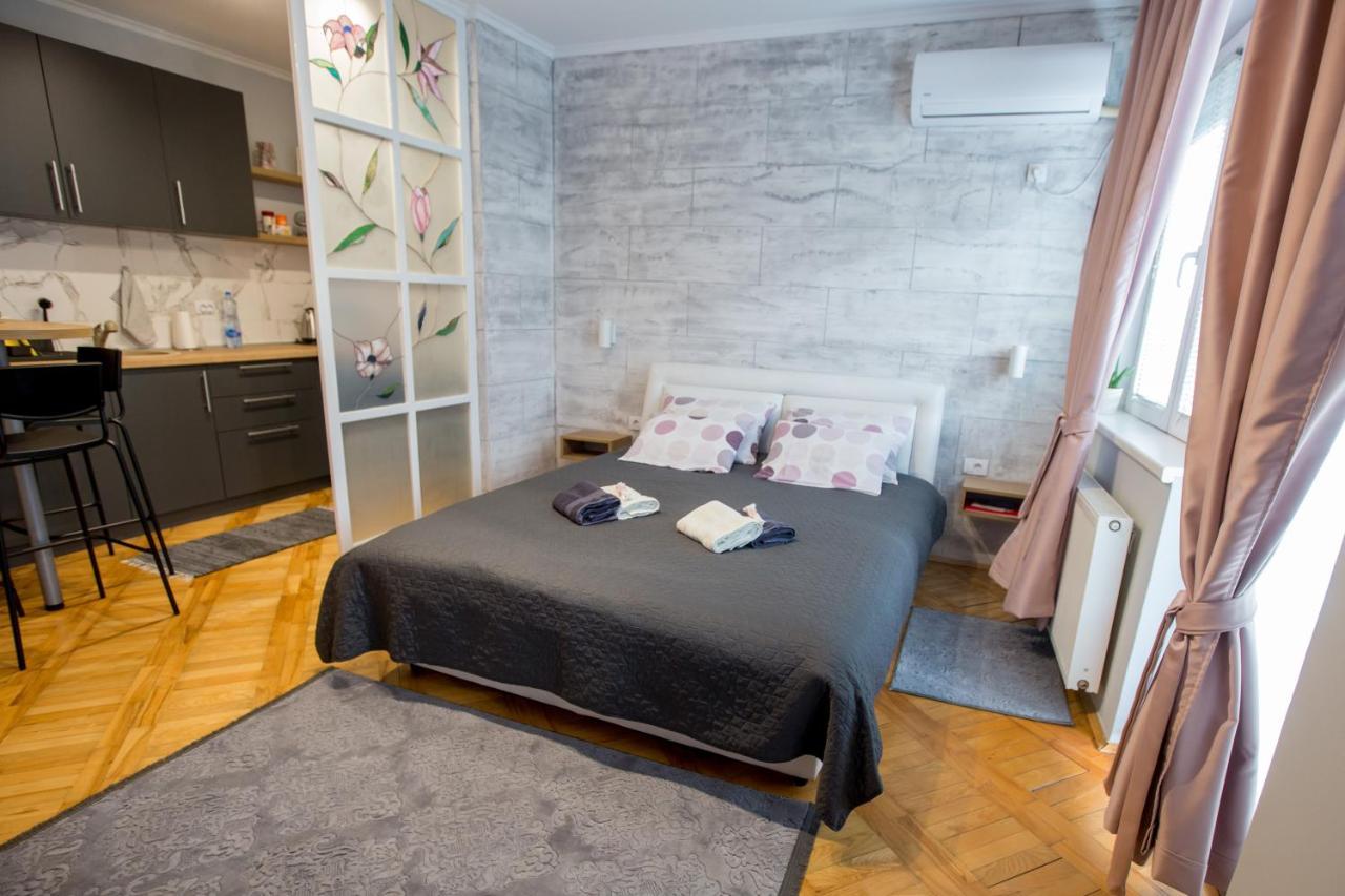 Apartment Studio Milena Subotica Exteriör bild