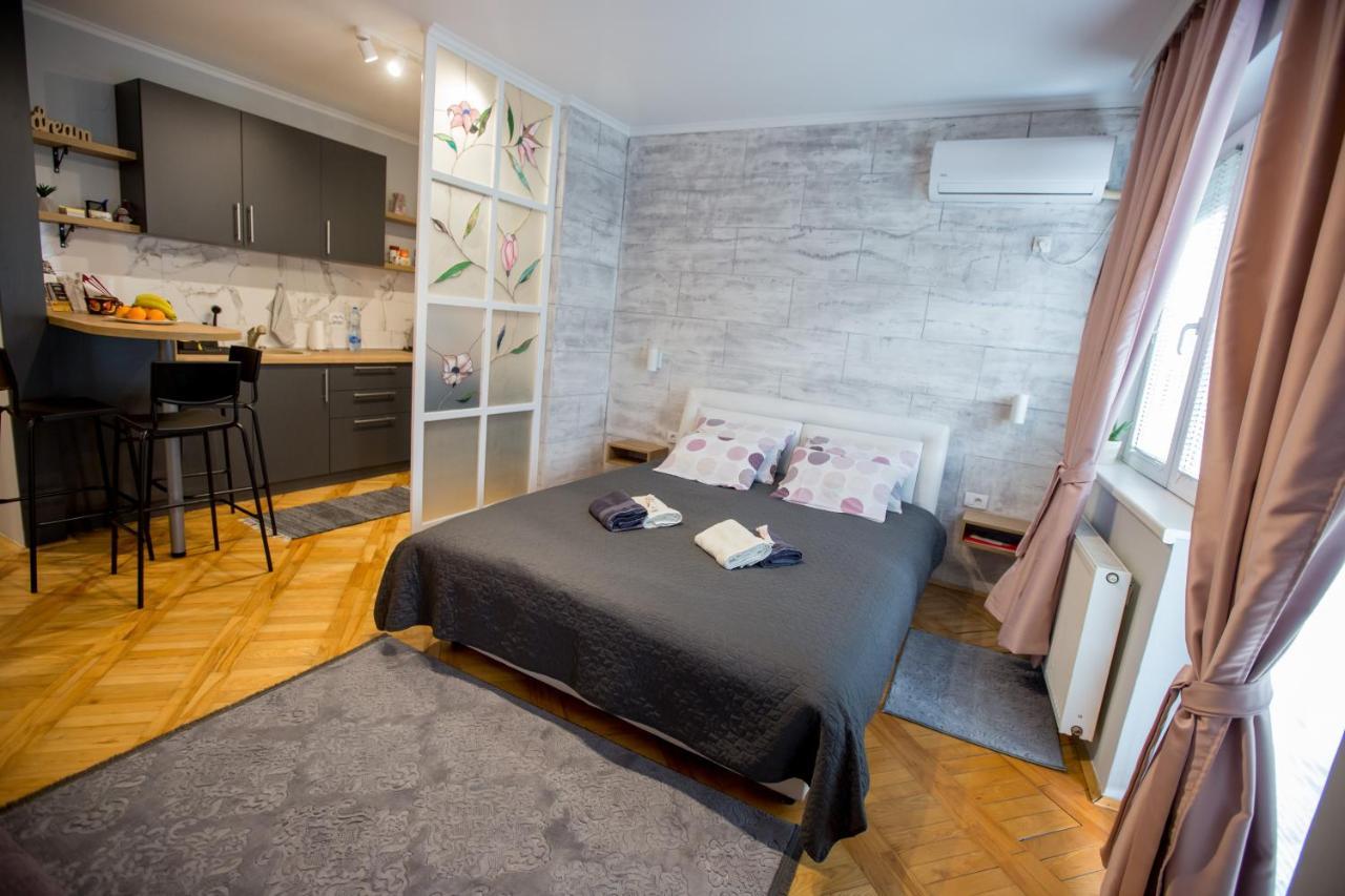 Apartment Studio Milena Subotica Exteriör bild