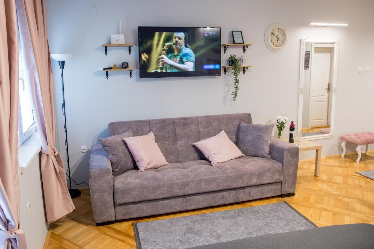 Apartment Studio Milena Subotica Exteriör bild